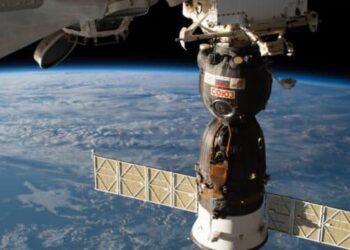 Rusia confirmó que su cápsula Soyuz fue dañada “por un meteorito” y deberá volver a la Tierra sin tripulación