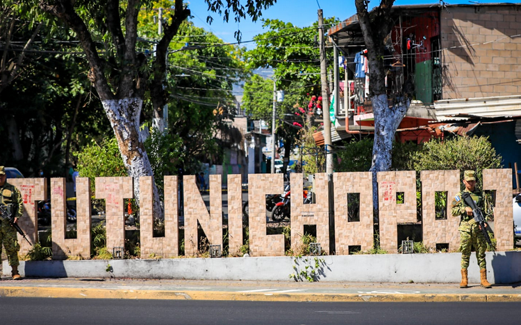 Continúan labores en cercos de seguridad en comunidades Tutunichapa y La Granjita