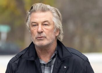 El actor Alec Baldwin enfrenta cargos por homicidio involuntario por tiroteo durante la película «Rush»