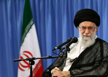 La amenaza del régimen de Irán tras el concurso de dibujo sobre su líder supremo en la revista francesa Charlie Hebdo