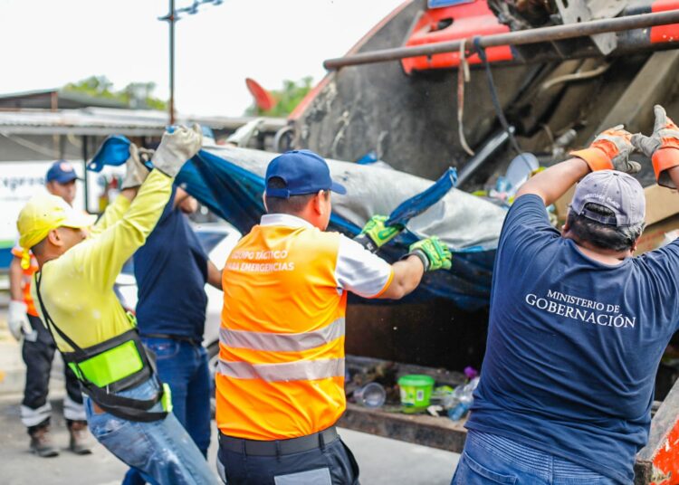 Autoridades continúan recolección de basura en Soyapango por noveno día consecutivo