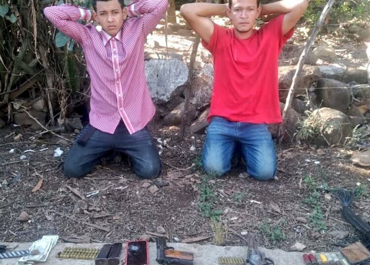 FAES ubica a sujetos que transportaban armas ilegales en San Pedro, Apastepeque