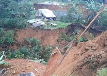 (VIDEOS) Consternación en Colombia por derrumbe que deja más de 150 familias afectadas