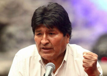 Evo Morales fue declarado por el Congreso como persona non grata en Perú