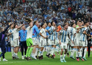 FIFA sancionó a Ecuador,México y Serbia, además abrió una investigación contra Croacia y Argentina