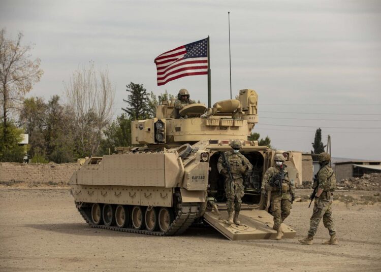 EEUU capturó a tres miembros del Estado Islámico durante una redada en Siria