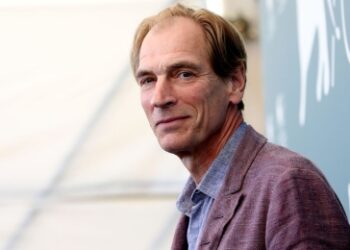 Tras dos semanas de búsqueda, no hay señales del actor desaparecido Julian Sands