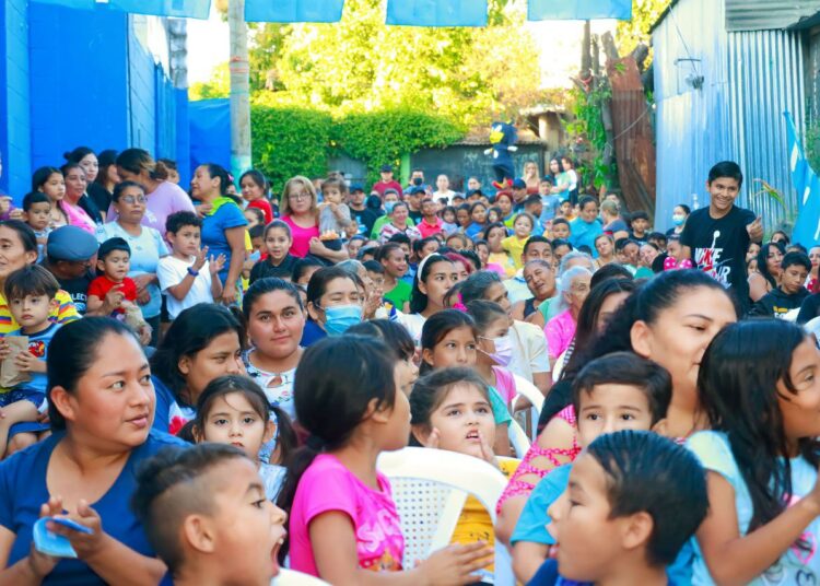 Diputados continúan llevando asistencia a habitantes de comunidades y participando en actividades recreativas y tradicionales
