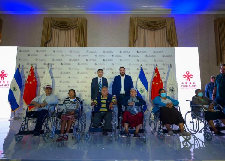 Alcalde Mario Durán gestionó ayuda internacional para adultos mayores capitalinos