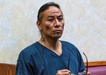 Actor de ‘Danza con Lobos’ , Nathan Chasing Horse fue acusado de liderar un culto y de abusar sexualmente de niñas y mujeres