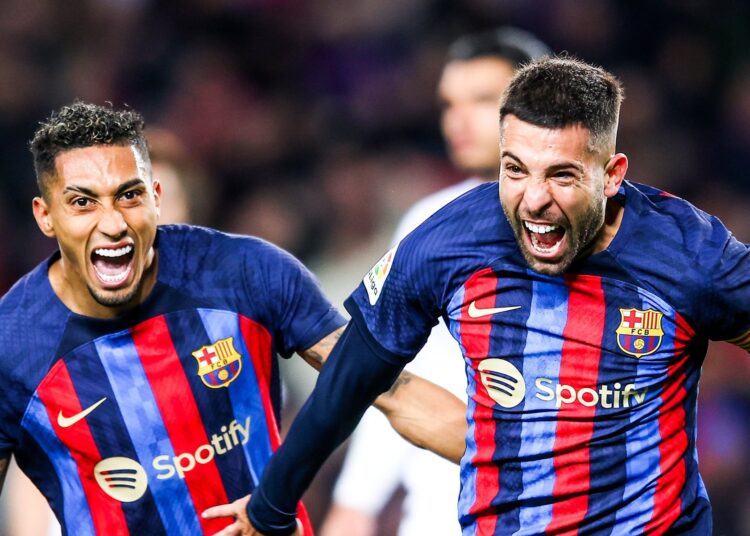 El Barcelona derrota 3-0 al sevilla y abre hueco en LaLiga