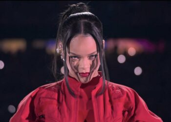 Espectacular show de medio tiempo de Rihanna en el Super Bowl