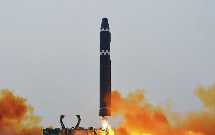 Corea del Norte amenaza con hacer del Pacífico su «campo de tiro»