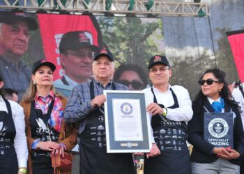 En Hermosillo se establece el récord Guinness por la carne asada más grande del mundo