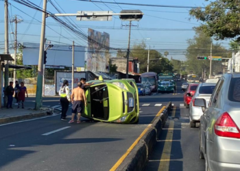Reportan fuerte accidente de tránsito en Bulevar Venezuela