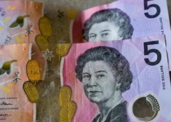 Australia elimina a la familia real británica de los billetes de cinco dólares