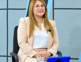 Diputada Santos considera que Arena y el Fmln insisten en defender a los grupos criminales