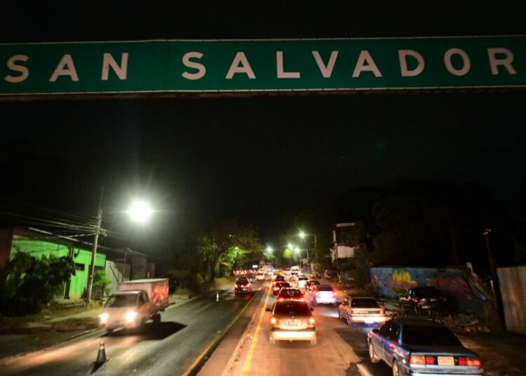 VIDEOS | VMT habilita carril reversible en la carretera Troncal del Norte
