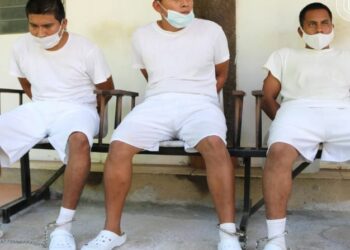 75 años de prisión para sujetos que mataron a una profesora y a sus padres en Sonsonate