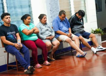 Operativo de la FGR logra la captura de 13 implicados de estafa y extorsión