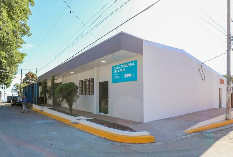 DOM entregó moderna casa comunal a los habitantes de Tecapán, Usulután