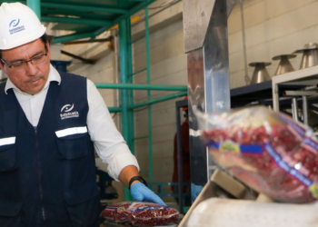 Defensoría verifica precios en Global Alimentos para garantizar abastecimiento de granos básicos