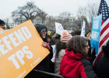 Una corte federal de EEUU acepta volver a escuchar caso clave de TPS
