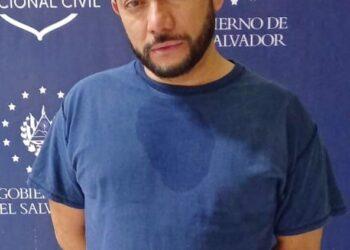 VIDEO | Conductor ebrio que se viralizó por manejar en sentido contrario fue detenido en San Miguel