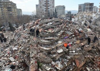(IMÁGENES FUERTES) Las víctimas por el terremoto en Siria y Turquía superan las 19.300