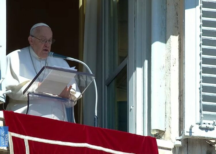 El papa Francisco expresó estar dolido por la condena al obispo nicaragüense Rolando Álvarez y la expulsión de presos políticos