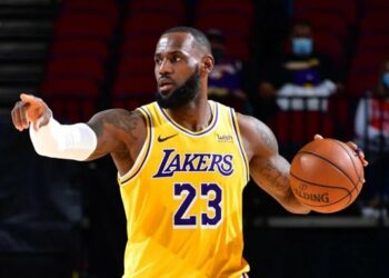 LeBron James ya es el cuarto máximo asistidor en la historia de la NBA