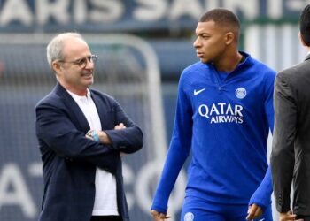 Otro conflicto en el PSG , los referentes del plantel contra el director deportivo