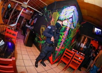 Realizan operativo en bares y discotecas de San Salvador