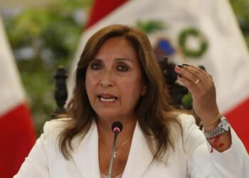 Boluarte pide «voluntad política» para industrializar Perú