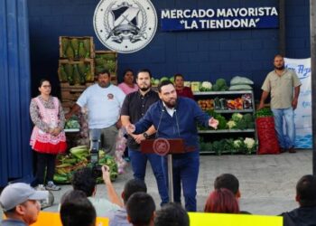Comerciantes de «La Tiendona» y demás mercados capitalinos mantendrán precios de frutas, verduras y mariscos