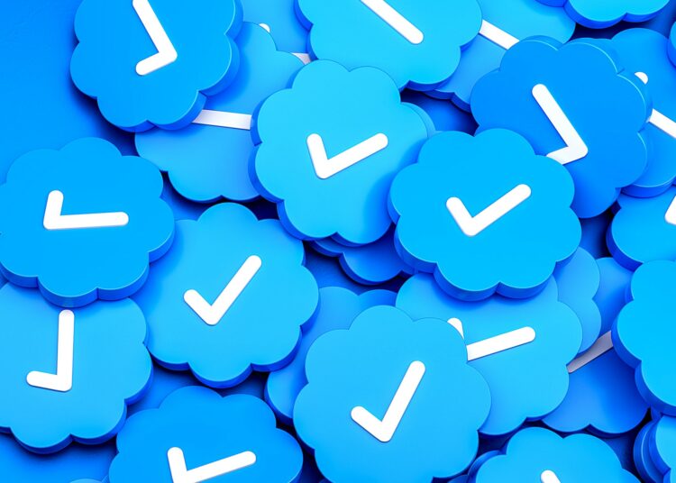 Twitter retirará las verificaciones antiguas de color azul