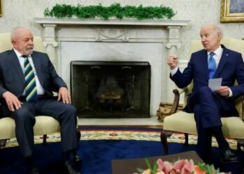 Joe Biden se comprometió a intentar que EE.UU. aporte al Fondo Amazonía de Brasil