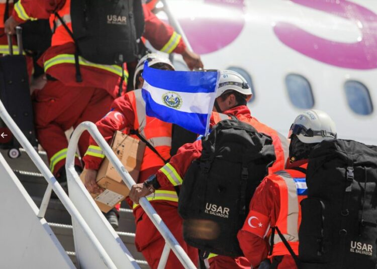 Equipo USAR llega a Turquía para contribuir con búsqueda y rescate de víctimas