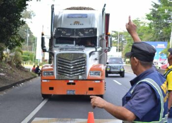 Transportistas de carga también deberán acatar reforma a la ley de tránsito para evitar accidentes viales y multas