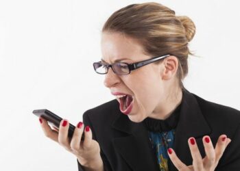 A los jóvenes en Estados Unidos les avergüenza tener un móvil Android, según estudio