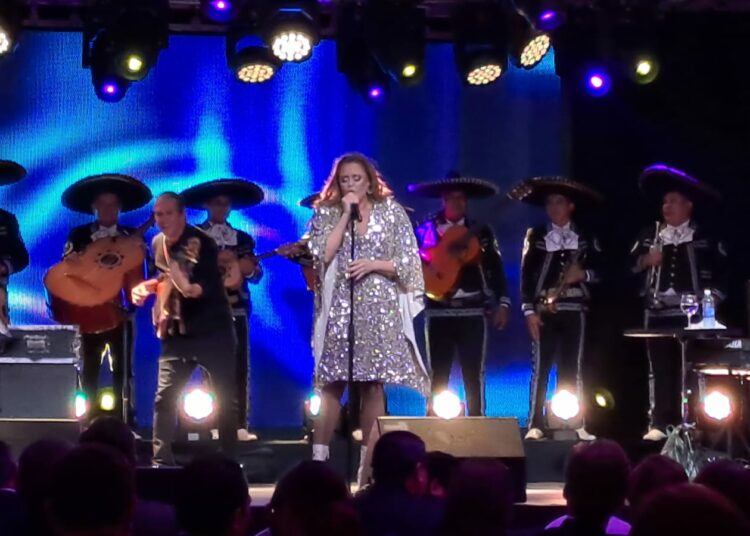 Shaila Dúrcal: Una noche para cantarle al amor