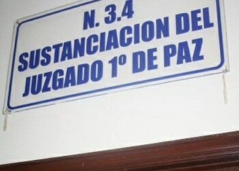 Ordenan prisión para conductor que conducía un camión en sentido contrario y atropelló a un motociclista en Soyapango