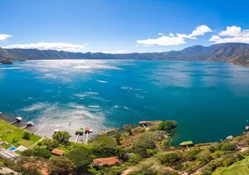 Lago de Coatepeque es declarado Área Natural Protegida por el MARN