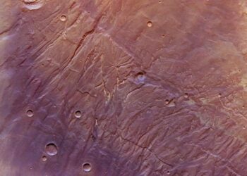 Nuevas imágenes fascinantes muestran ‘cicatrices’ del pasado de Marte