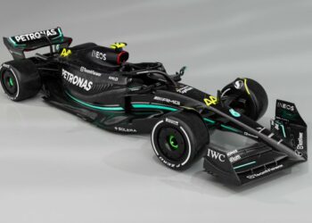 Mercedes presentó su auto con rediseño para la nueva temporada de la Fórmula 1