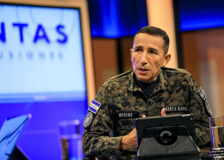 Ministro de Defensa destaca avances en seguridad y traslado de pandilleros al CECOT