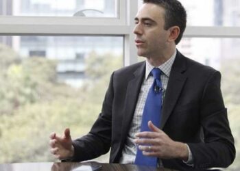 Lucha contra las pandillas impulsará la inversión y el crecimiento económico en El Salvador, afirma calificadora de riesgo Moody’s