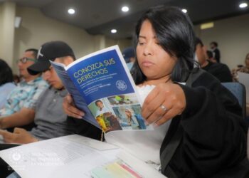 Más salvadoreños saldrán este miércoles a EE.UU. como parte del programa Movilidad Laboral