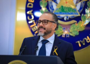 Ernesto Castro acusa de nuevo a Arena y FMLN «de haber permitido que se fortalecieran las pandillas»