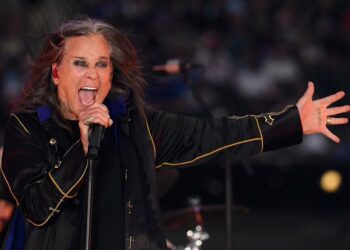 Ozzy Osbourne anunció que no saldrá más de gira porque no está “físicamente capacitado”